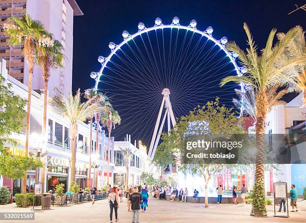 high roller ferris wheel - big wheel stock pictures, royalty-free photos & images