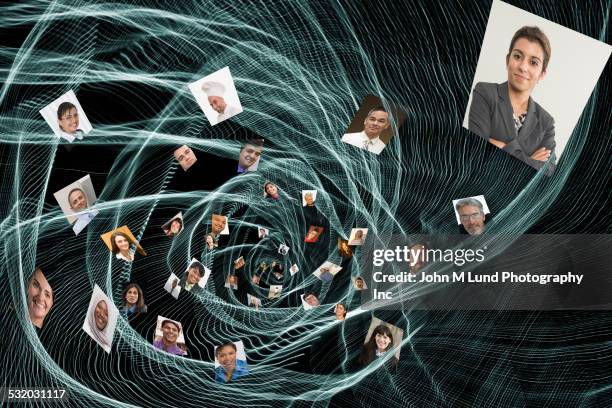 swirling faces of business people - colaboración abierta distribuida fotografías e imágenes de stock