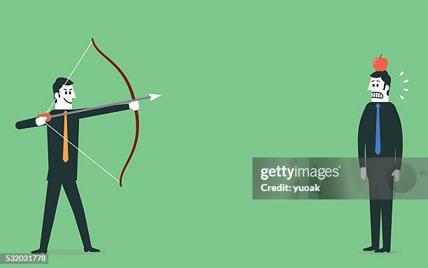 mann zielen pfeil im apple auf mans kopf - apple arrow stock-grafiken, -clipart, -cartoons und -symbole