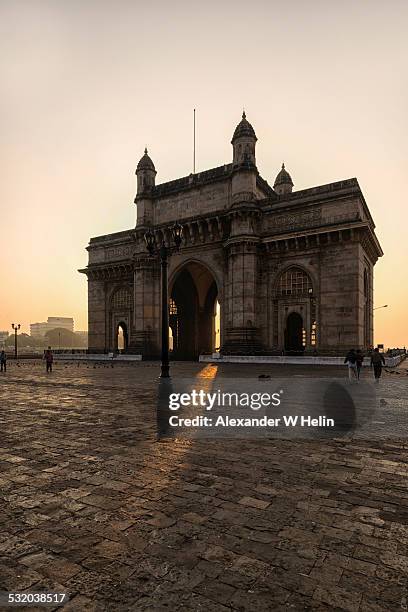 gateway to india - mumbai gateway of india stock-fotos und bilder