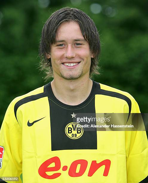 Tomas Rosicky poses during the team presentation of Borussia Dortmund for the Bundesliga season 2005 - 2006 on July 6, 2005 in Gottingen, Germany.