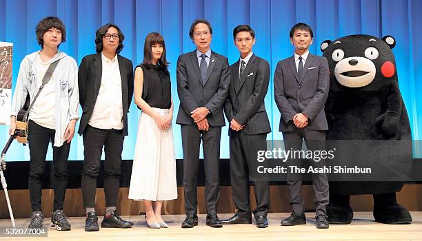 Singer Takahiro Shibata, director Isao Yukisada, actress Ai Hashimoto, political scientist Kang Sang-jung, actors Kengo Kora and Ryotaro Yonemura and...