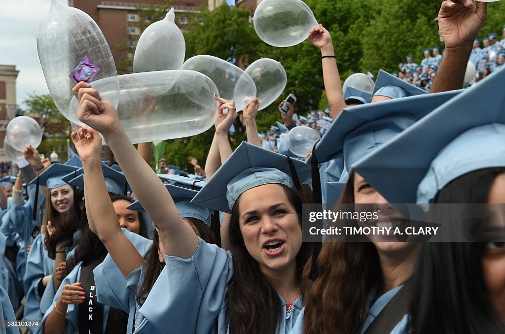 US-EDUCATION-COLUMBIA-COMMENCEMENT