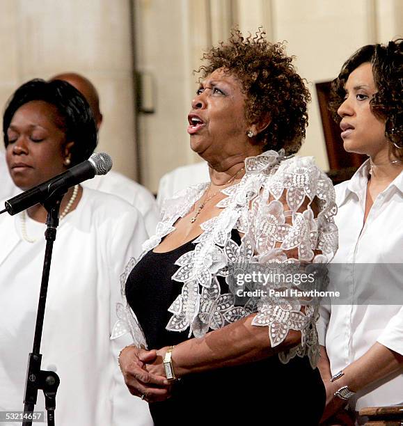 Singer Cissy Houston performs during the funeral of Luther Vandross at Riverside Church July 8, 2005 in New York City.