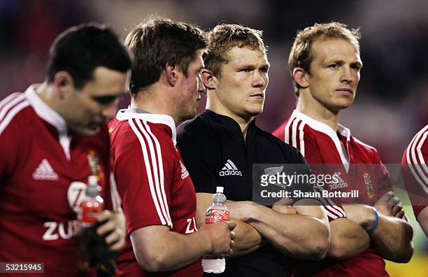 Josh Lewsey , Rona O'Gara and Matt Dawson of the British and Irish Lions look dejected at the end of third test match between the New Zealand All...