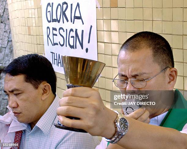 Robert Reyes 54 Jay R Reyes Stock Photos, High-Res Pictures, and Images - Getty Images
