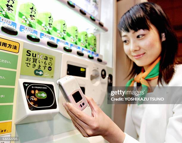 Phone Machine 288 Mobile Phone Vending Machine Stock Photos, High-Res Pictures, and ...