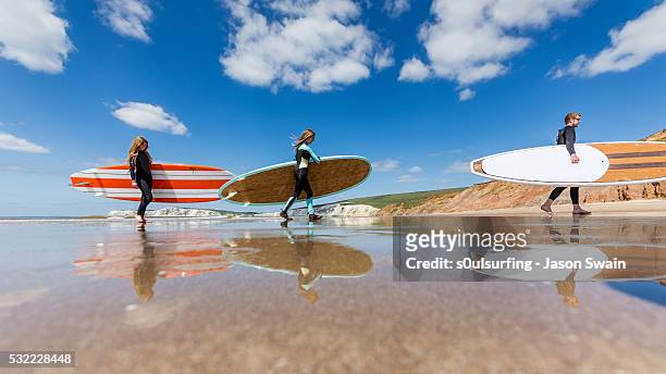 isle of wight stand up paddle board (sup) - s0ulsurfing stock pictures, royalty-free photos & images