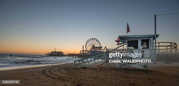 santa monica beach sunset - santa monica los angeles bildbanksfoton och bilder