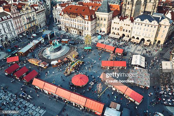 old town square in prague - busy pub stock pictures, royalty-free photos & images