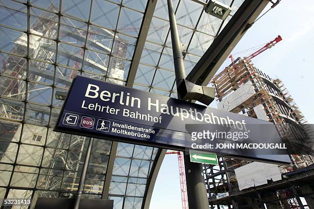 Cranes hover over Berlin's Lehrter Bahnhof railway station, under construction in the capital's Mitte district 11 July 2005. The station, Europe's...
