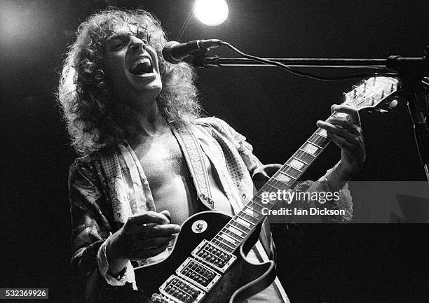 English singer-songwriter Peter Frampton performing at Wembley Empire Pool, London on his 'Frampton Comes Alive' tour, October 1976.