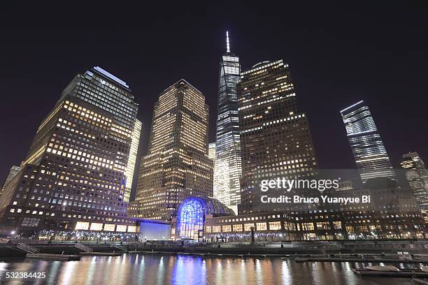 night view freedom tower - one world trade center night stock pictures, royalty-free photos & images