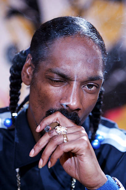 UNS: In The News: Snoop Dogg Quits Smoking