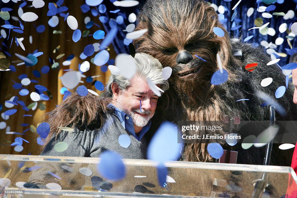 USA - Director George Lucas as Grand Marshall for "Pasadena Tournament of Roses 2007"