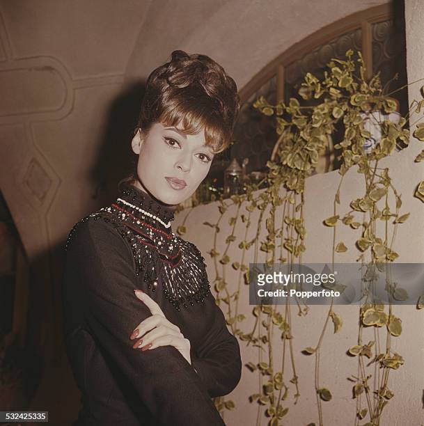 American singer Fran Jeffries posed on the set of the film The Pink Panther in Rome in 1962.