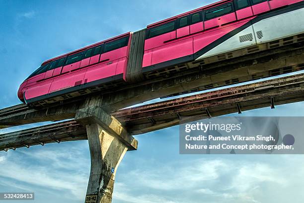 mumbai monorail - monorotaia foto e immagini stock