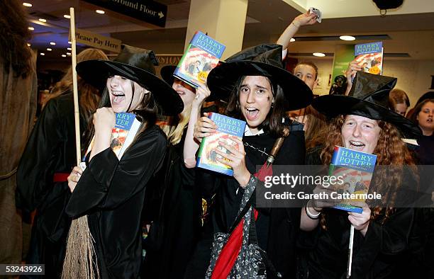 Harry Potter fans receive their copies of the sixth title in JK Rowling's Harry Potter series of books, "Harry Potter And The Half-Blood Prince", at...