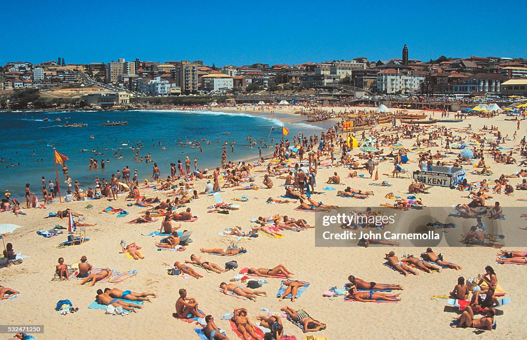 Crowded Bondi Beach In Australia High-Res Stock Photo - Getty Images