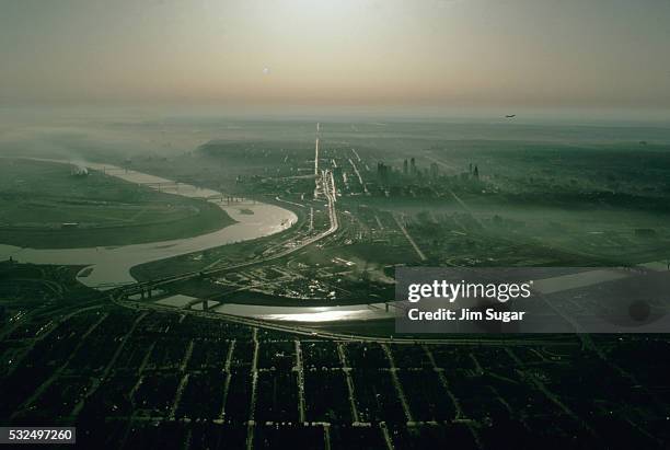 aerial view of kansas city, missouri - river missouri stock pictures, royalty-free photos & images