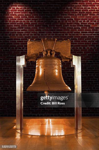 liberty bell - liberty bell philadelphia stock pictures, royalty-free photos & images