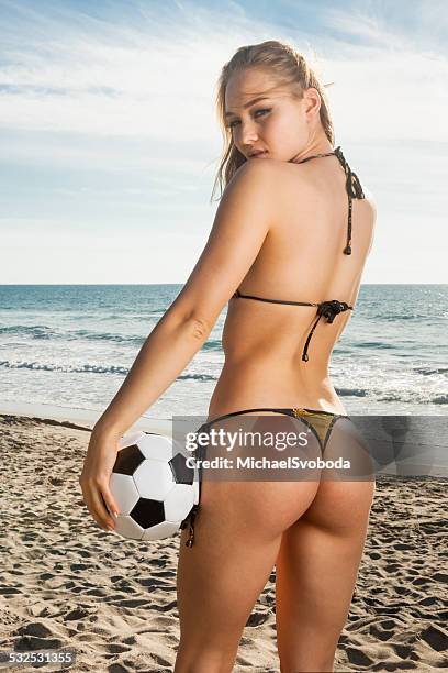 soccer babe - female derriere stockfoto's en -beelden