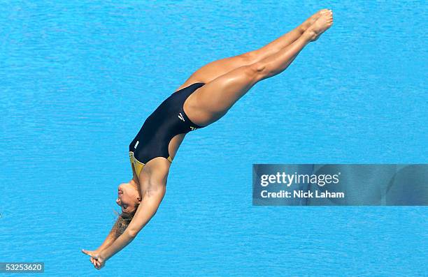 Juliana Veloso of Brazil competes in the Women's 1 meter Springboard semfinal during the XI FINA World Championships on July 18, 2005 at the Parc...