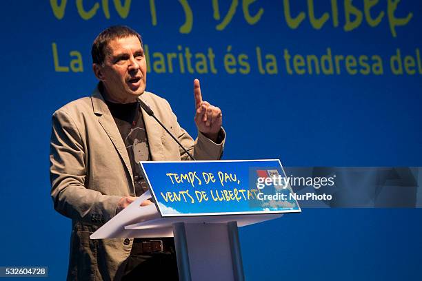 The Basque separatist leader Arnaldo Otegi, speaking in a meeting in Barcelona on May 18, 2016.