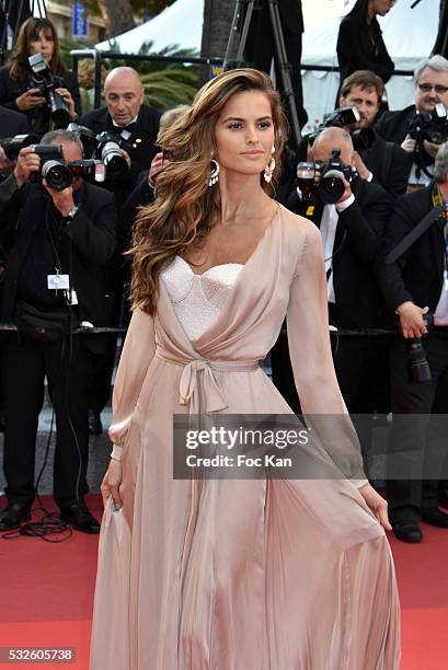 Izabel Goulart attends the 'Julieta' premiere during the 69th annual Cannes Film Festival at the Palais des Festivals on May 17, 2016 in Cannes,...