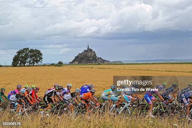 98th Tour de France 2011 / Stage 6 Illustration Illustratie / Peleton Peloton / LE MONT-ST-MICHEL Village City Stad / Landscape Paysage Landschap /...