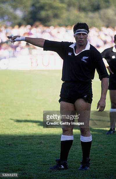Captain Wayne Shelford of New Zealand in action during a match between New Zealand Maoris and the Barbarians. New Zealand Maoris won the match 31-14.