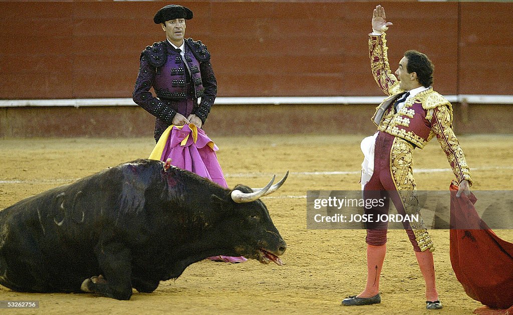 Spanish bullfighter El Cid jubilates aft