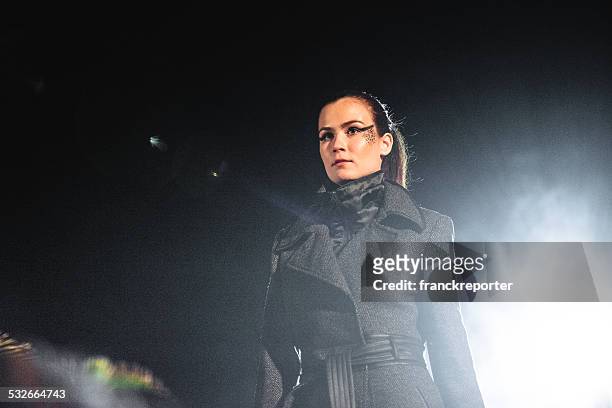 fashion week catwalk - runway night stock pictures, royalty-free photos & images