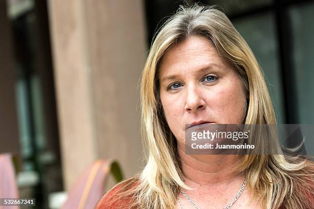 serious woman (real people) - chubby face stockfoto's en -beelden