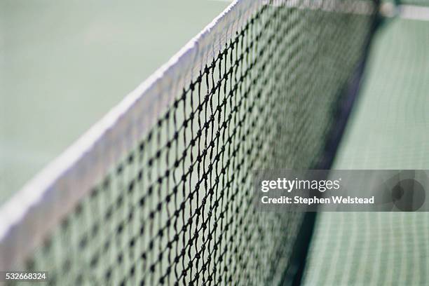 tennis net - tennisnetz stock-fotos und bilder