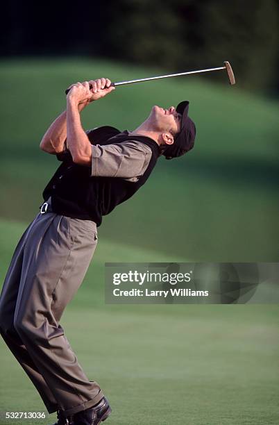 missed the putt - angry golfer stock pictures, royalty-free photos & images