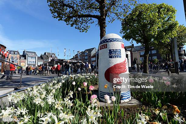 78th La Fleche Wallone 2014 Illustration Illustratie / Start / BASTOGNE City Ville Stad / WOII Memory sign / Landscape Paysage Landschap / Bastogne -...