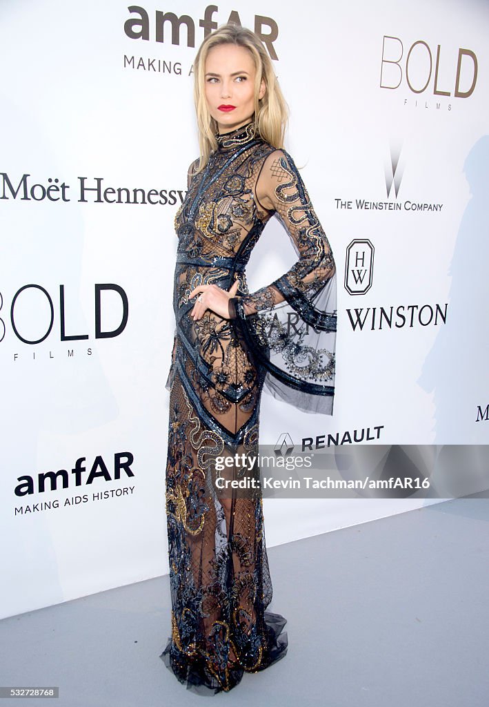 AmfAR's 23rd Cinema Against AIDS Gala - Red Carpet