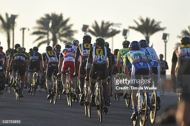1th Abu Dhabi Tour 2015 / Stage 4 Illustration Illustratie / Peleton Peloton / Yas Marina Circuit / Yas Marina Circuit - Yas Marina Circuit / The Yas...