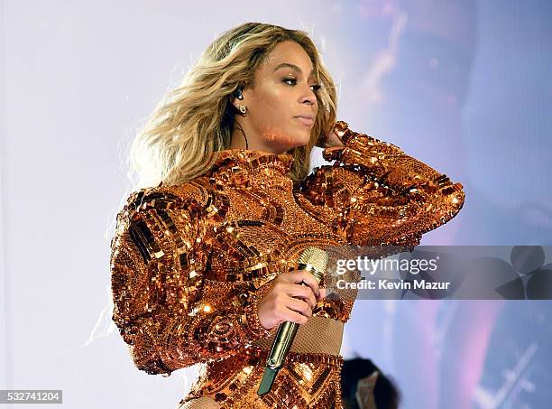 107 Beyonce The Formation World Tour Pasadena Stock Photos, High-Res ...