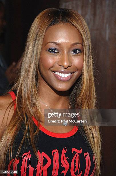 Model Nicole Narain arrives at the Opening Night of Harlottique, July 22, 2005 at Platinum Live Studio City in Los Angeles, California.