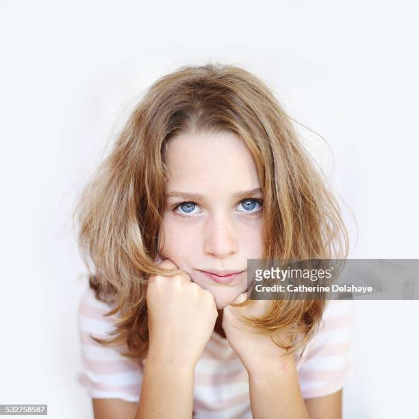 portrait of a girl sulking - caprice photos et images de collection