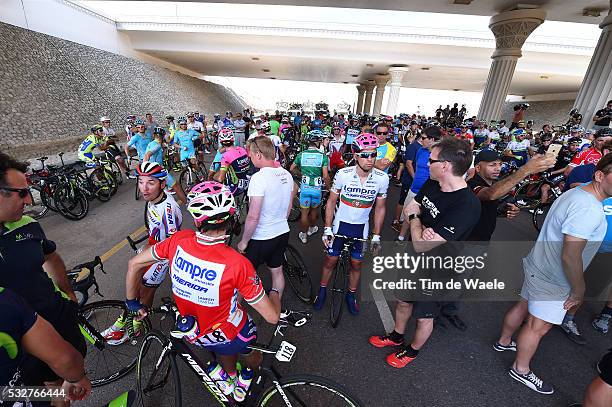 6th Tour of Oman 2015 / Stage 5 Illustration Illustratie / Peleton Peloton / VALLS Rafael Red Leader jersey / RODRIGUEZ Joaquim / OLIVEIRA Nelson /...