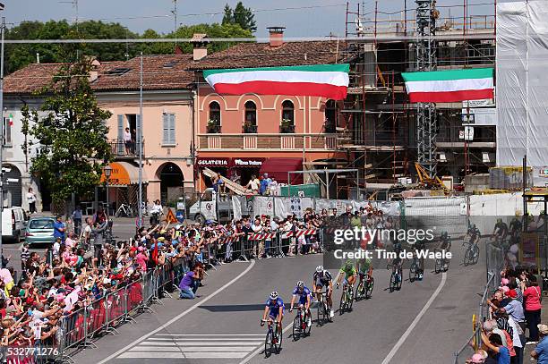 97th Tour of Italy 2014 / Stage 10 Illustration Illustratie / Peleton Peloton / REGGIOLE City Ville Stad / Italian Flag Drapeau Vlag / Public Publiek...