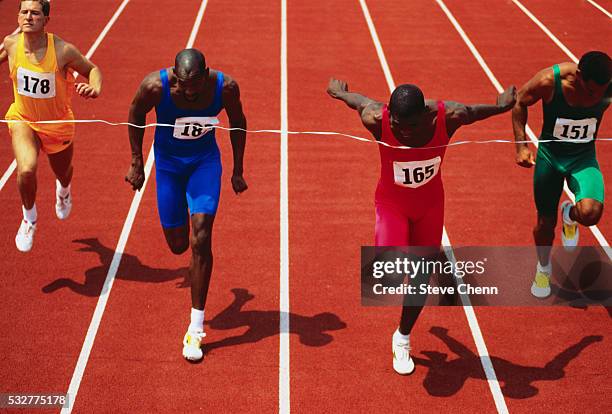 Sprinter Finishers Sprinter Finishing Line Photos and Premium High Res Pictures - Getty Images