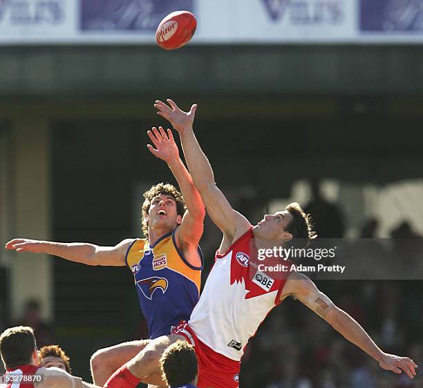 Jason Ball of the Swans in action during the round 17 AFL match between the Sydney Swans and the West Coast Eagles at the Sydney Cricket Ground July...