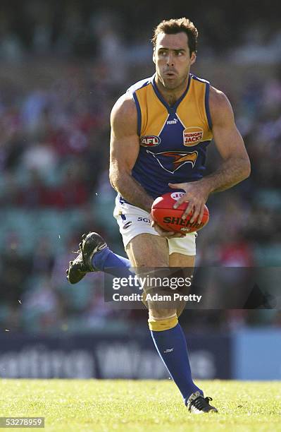 Drew Banfield of the Eagles in action during the round 17 AFL match between the Sydney Swans and the West Coast Eagles at the Sydney Cricket Ground...