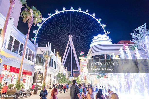 high roller ferris wheel - big wheel stock pictures, royalty-free photos & images