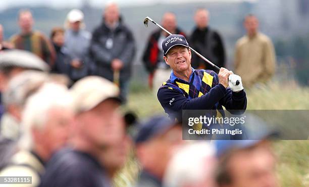 Tom Watson of the USA drives from the 3rd tee during the final round of the Senior British Open Championship on July 24, 2005 at the Royal Aberdeen...