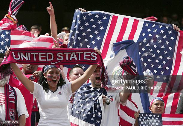 East Rutherford, UNITED STATES: US fans cheer prior to the CONCACAF Gold Cup final against Panama 24 July 2005 at Giants Stadium in East Rutherford,...